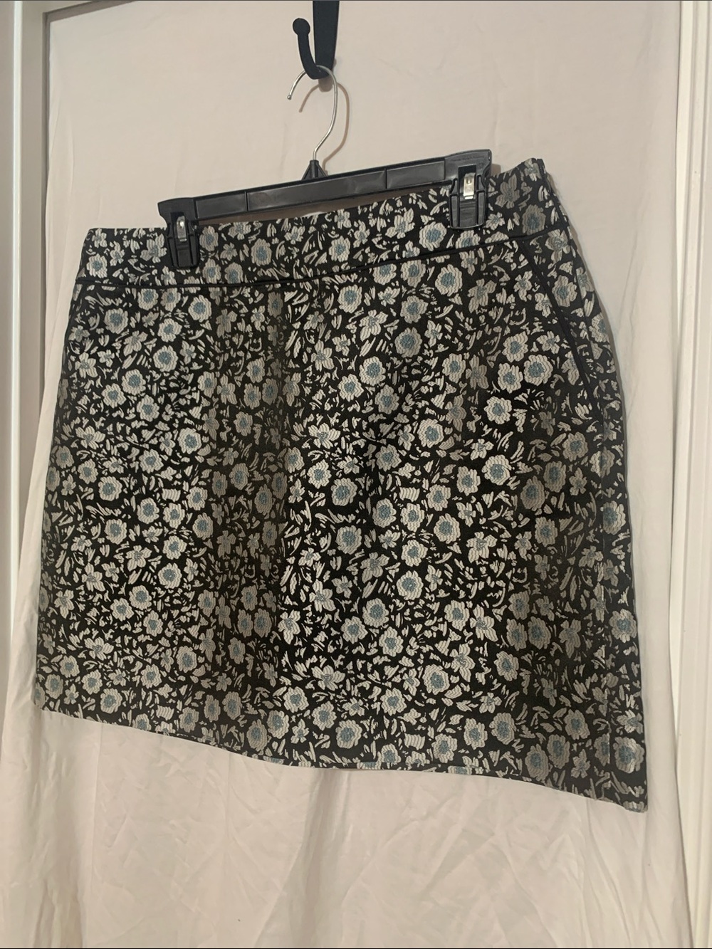 LOFT mini skirt size 12 NWOT